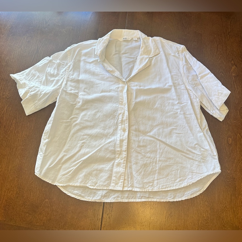 Uniqlo Women's White Button Down Shirt